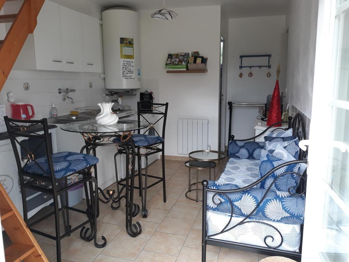 Chambres D'Hotes Elvire Et Laurent Barbey Sainte-Marie-du-Mont  Exteriör bild