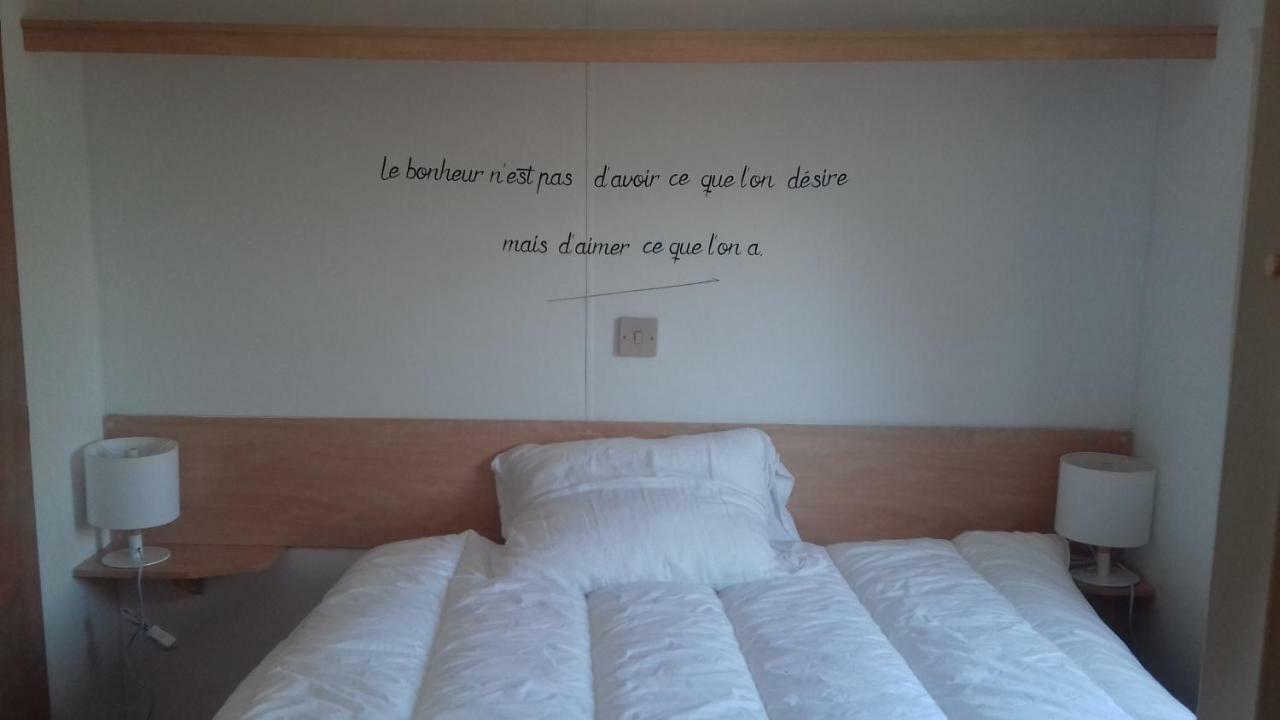 Chambres D'Hotes Elvire Et Laurent Barbey Sainte-Marie-du-Mont  Exteriör bild